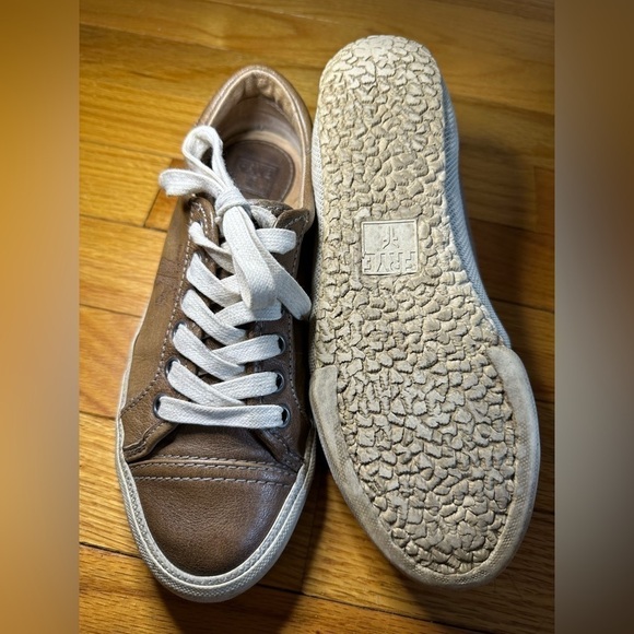 Frye - Women’s Kira Low Top Lace Up Leather Shoes - Picture 6 of 8